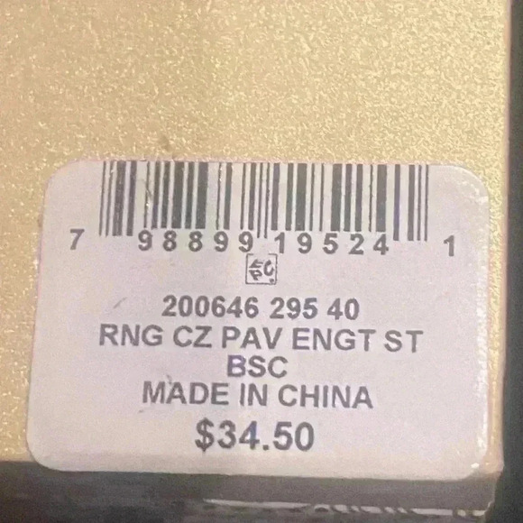 Cubic Zirconia (3 ct. t.w.) Engagement Ring Set in Fine Silver Plate S 6 or 10 - Picture 3 of 4